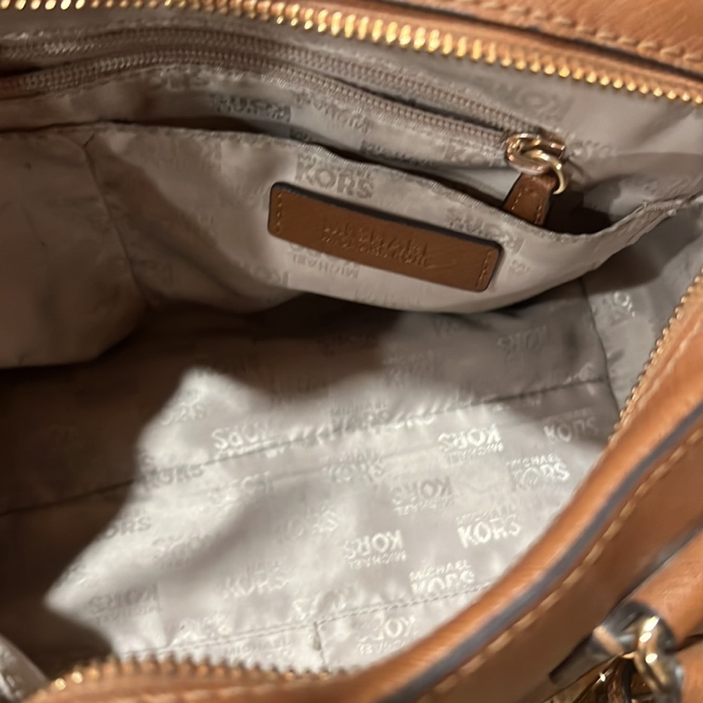 Handbag - Picture 6 of 7